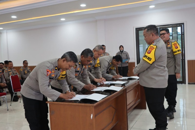 kompol 8